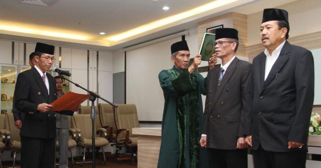 Wakil Walikota Lantik Penggantinya di Majelis Tinggi BPSK